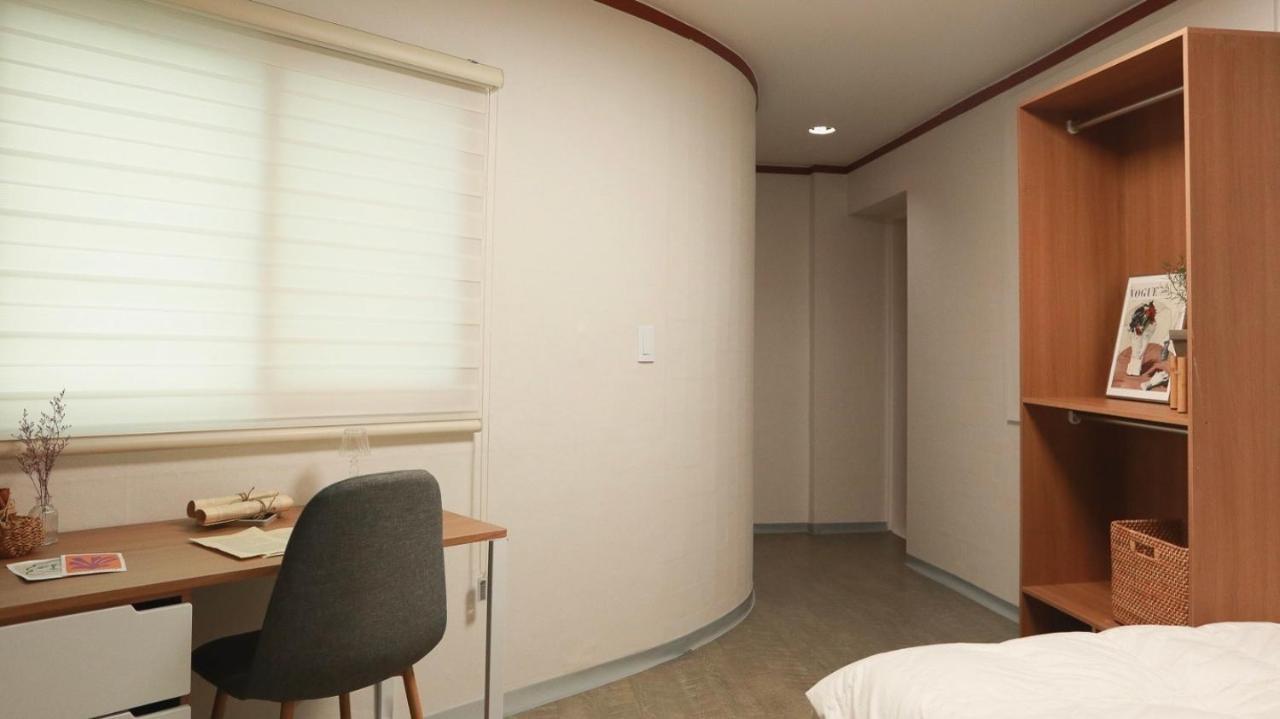 White Story Hostel Seoul Exterior photo