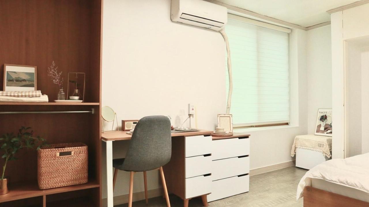 White Story Hostel Seoul Exterior photo