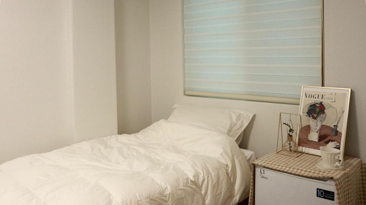 White Story Hostel Seoul Exterior photo